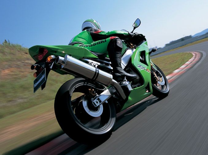 2003zx6r_3.jpg