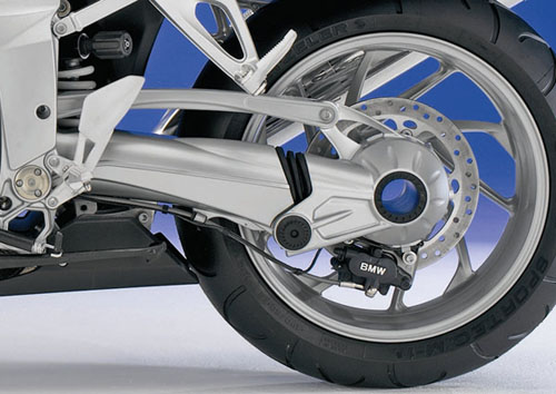 bmwk1200s_swingarm.jpg