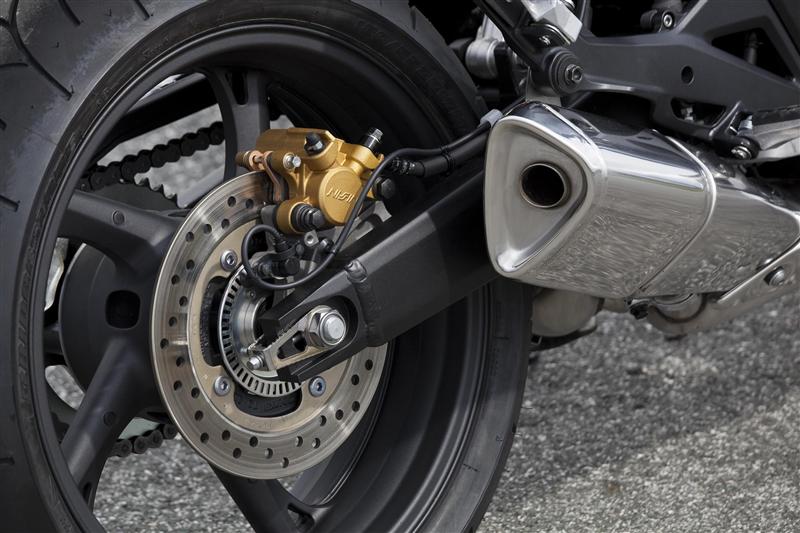 2011_cbr600f_rbrake.jpg