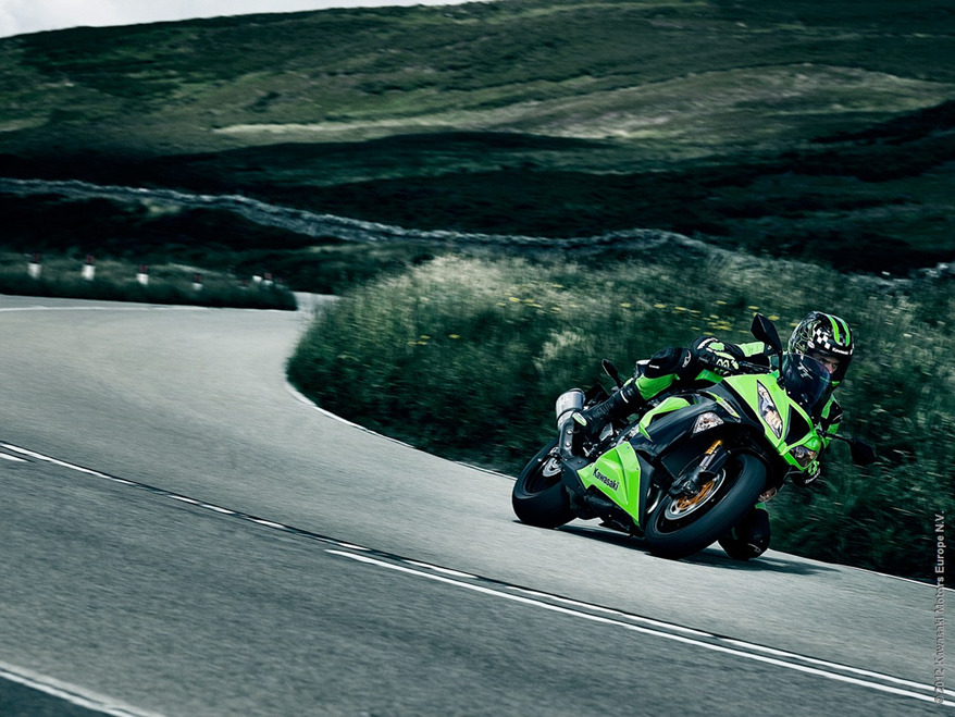 2013_zx636_04.jpg