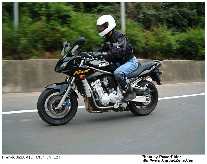 fzs1000run_4.jpg