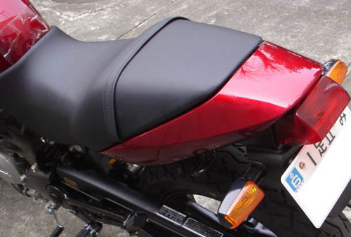 vtr250_Seat.jpg