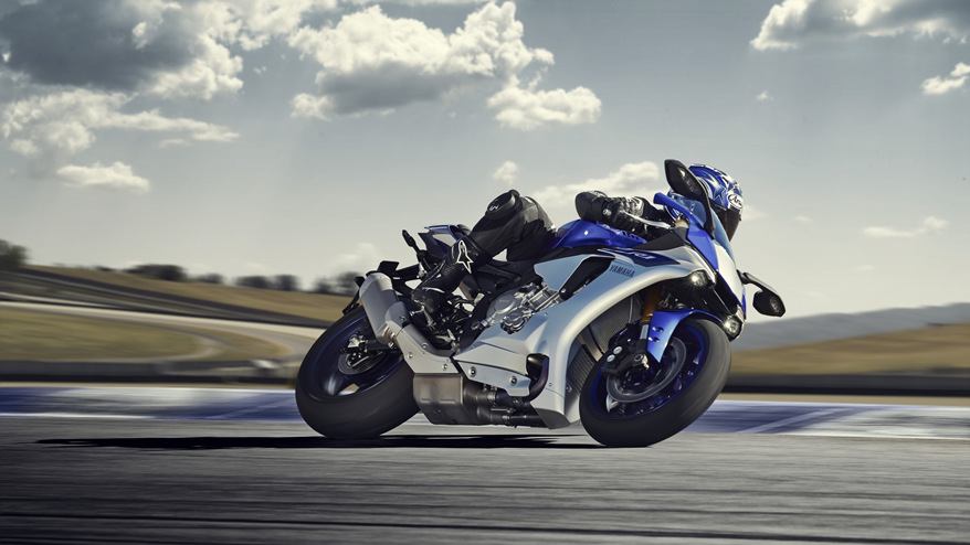 2015-yzf-r1-25.jpg