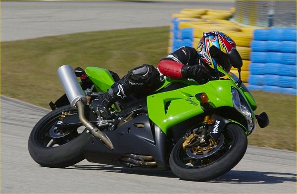 zx10r_15.jpg