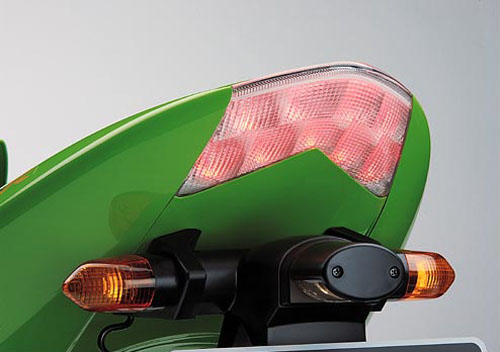 zx10r_taillamp.jpg